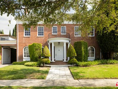 6227 Warner Dr