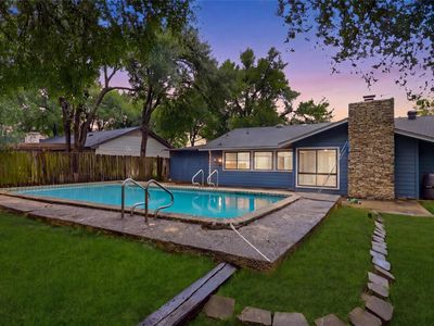 12505 Parkland Dr