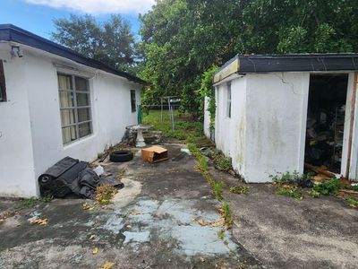 616 NW 20th St