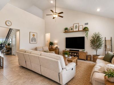 305 Painted Creek Way