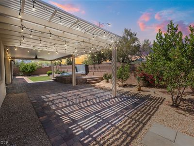 9772 Mosaic Canyon Ct