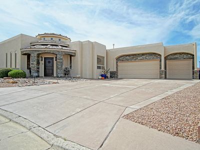 8831 Black Oak Ct NE