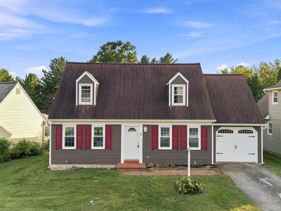 Property at 24 Wetherburn Dr, Downingtown, PA
