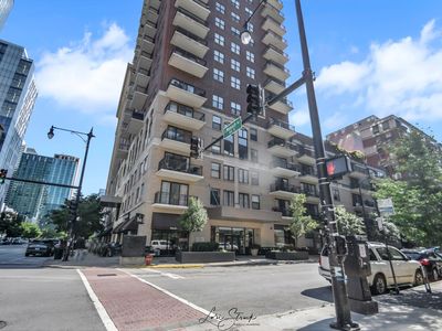 41 E 8th St APT 3001