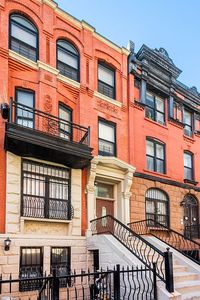 164 W 133rd St