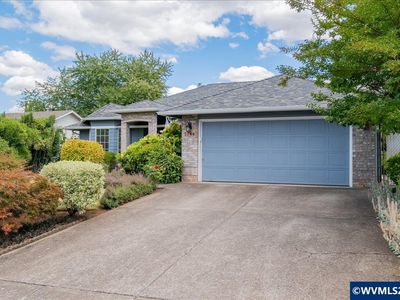 5746 Flairstone Dr SE