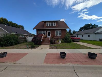 312 W 5th St