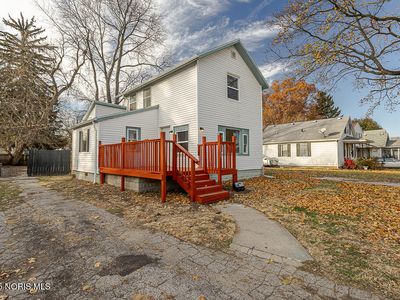 3233 Saint Bernard Dr