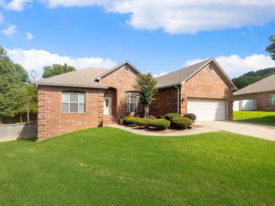 43 Trenton Dr