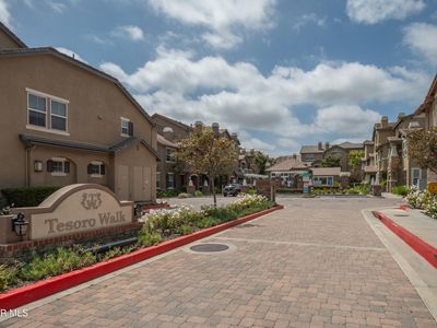 4572 Via Presidio