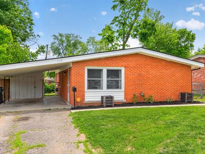 220 Rugby Rd