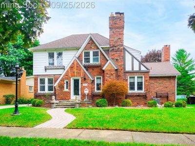 2032 S Trenton Dr