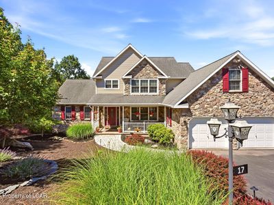 17 Mohican Ct