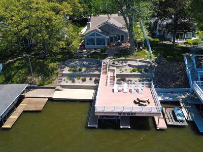 3456 N Shore Acres Ct