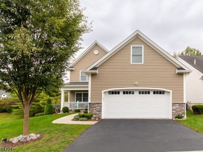 2 Bluffs Ct