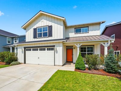 2866 NE Marea Dr