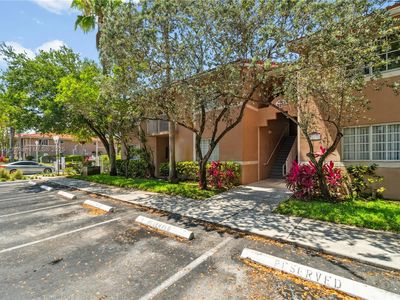 3211 Sabal Palm Mnr APT 202