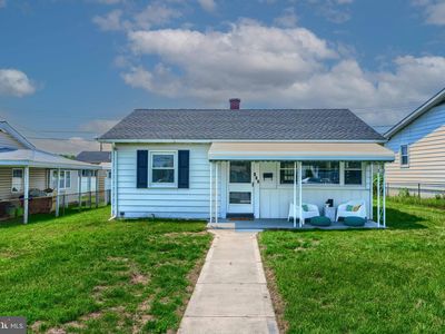 112 Dihedral Dr