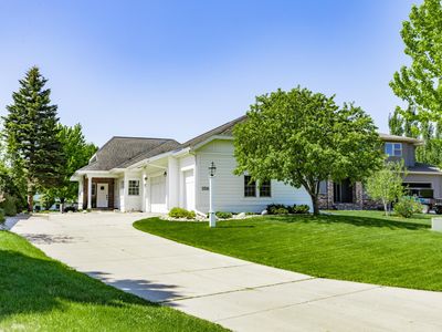 2516 Rose Creek Pkwy S
