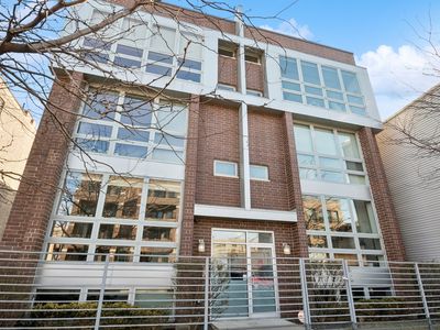 1327 W Grand Ave #1W