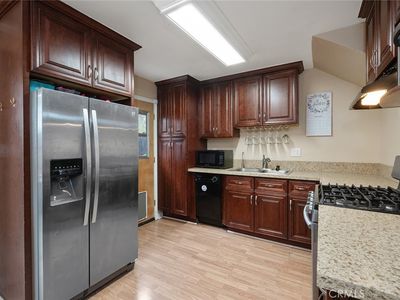 17061 Roscoe Blvd UNIT 6