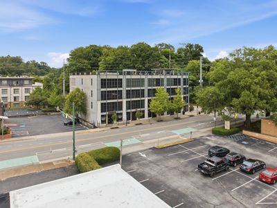 417 Frazier Ave #202