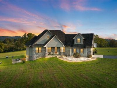 1126 Cross Valley Rd