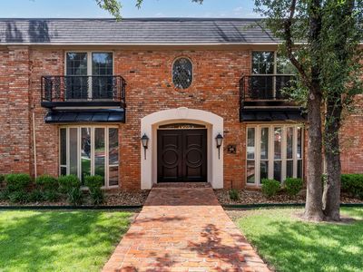 7500 Callaghan APT 232
