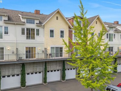 10606 SE Main St APT 212