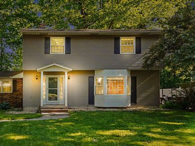 3035 Crestwood Ct