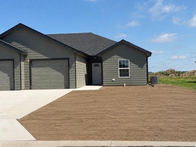 1227 Fountain Dr