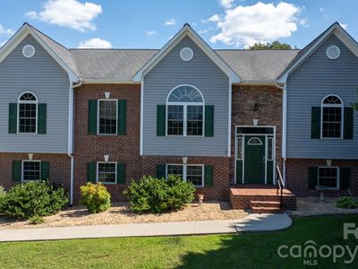5395 Stonegate Farm Dr