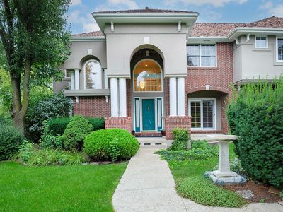 315 Bishop Ct