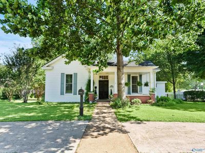 311 E Pryor St