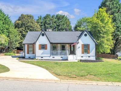 203 Briggs Dr