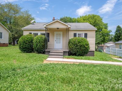 913 Edgemont Ave