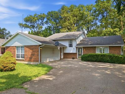 330 E Main St