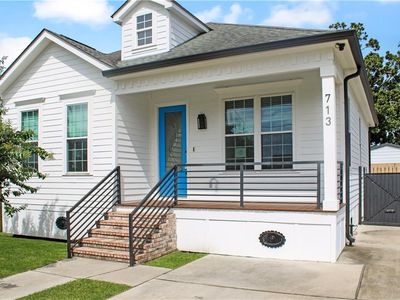 713 Grove Ave