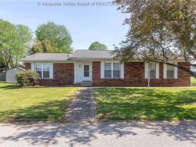 Property at 214 Woodland Frst, Winfield, WV