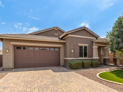 439 E Las Colinas Pl