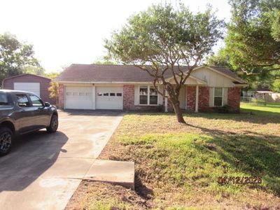 6819 Meadowlark Dr