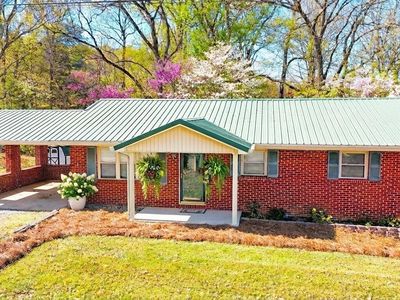 35 McDonald Rd