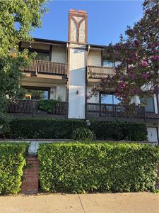 Property at 11542 Burbank Blvd Unit 8, North Hollywood, CA