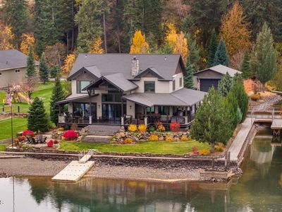 518 S Hidden Island Ln