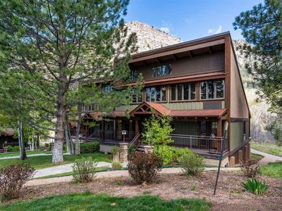 961 N TAMARRON Drive #596