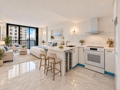 540 Brickell Key Dr APT 928