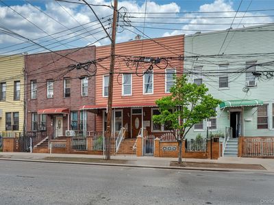 823 40th Street