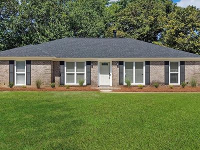2152 Edinburgh Dr