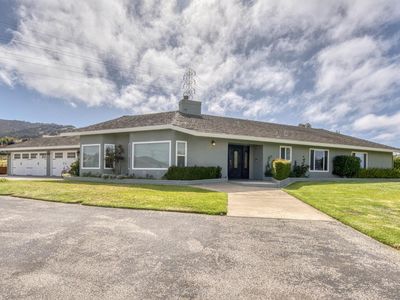 24720 Foothill Dr
