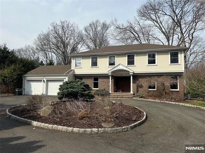 45 Hickory Ln